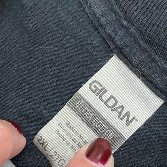 MOTHERHOOD along sleeve Tee - Picture 2 of 2